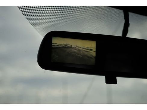 Used 2018 Chevrolet Express 2500 w/ Driver Convenience Package image 27