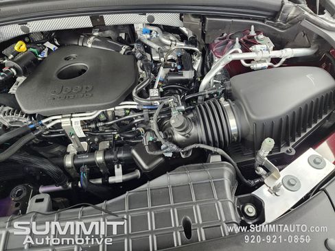 New 2026 Jeep Grand Cherokee Altitude image 18