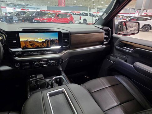 Certified 2022 Chevrolet Silverado 1500 High Country w/ Max Trailering Package image 13