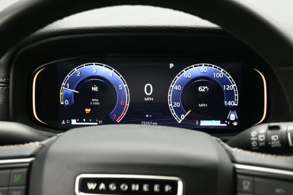 Used 2024 Jeep Wagoneer Series III AWD/4WD image 16