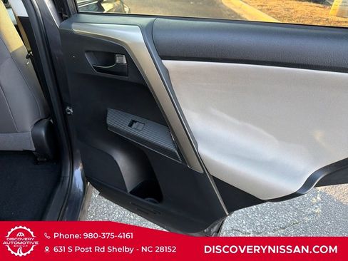 Used 2015 Toyota RAV4 LE image 23