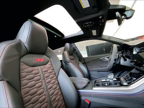 Certified 2025 Audi RS Q8 performance AWD/4WD image 14