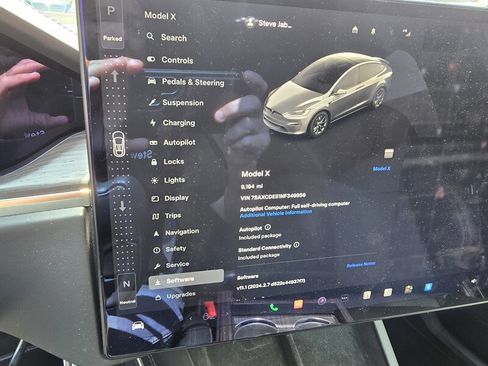 Used 2022 Tesla Model X image 13