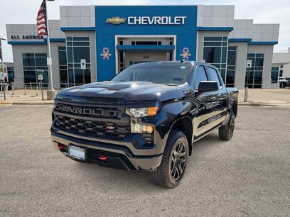 Used 2025 Chevrolet Silverado 1500 Custom Trail Boss w/ LPO, Dark Essentials Package