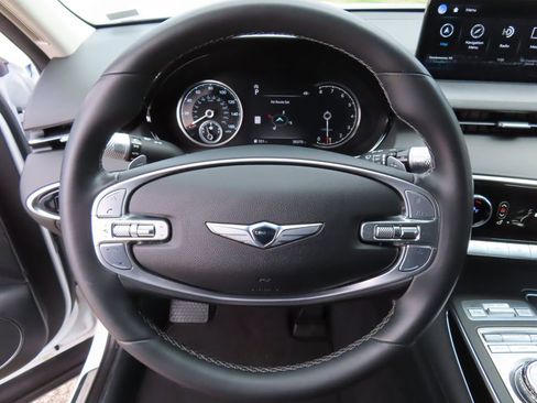 Used 2025 Genesis GV70 2.5T AWD/4WD image 17