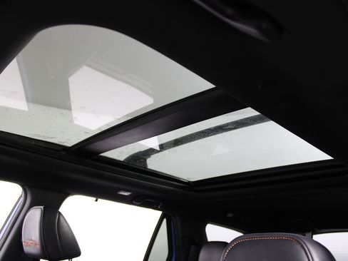 Used 2023 Honda Pilot TrailSport image 9