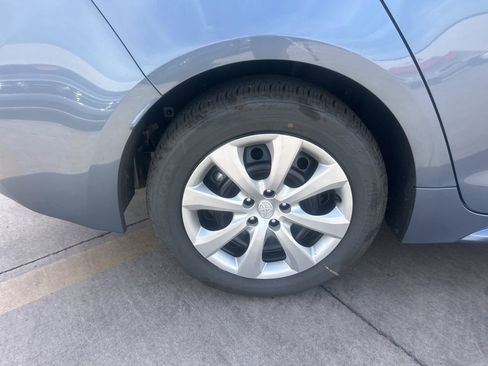 Used 2026 Toyota Corolla LE w/ Carpet Mat Package (TMS) image 3