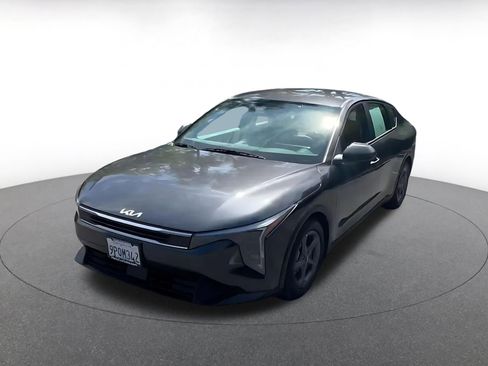 Used 2025 Kia K4 LXS image 7
