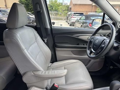 Used 2017 Honda Pilot EX-L image 10