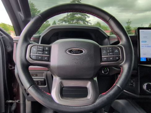 Used 2023 Ford Expedition Limited AWD/4WD image 24