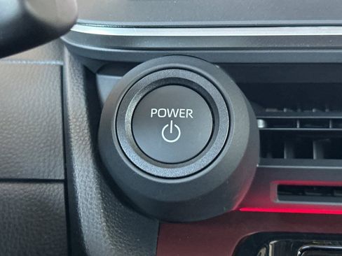 New 2026 Toyota Prius Plug-In Hybrid FWD image 25