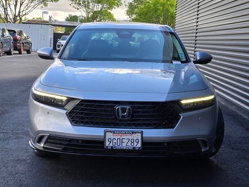 Used 2023 Honda Accord Touring image 2