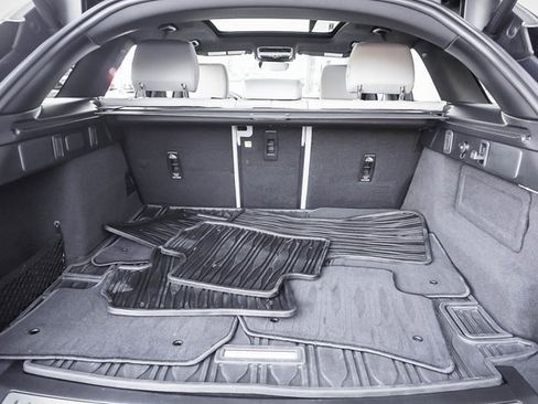 Used 2024 Land Rover Range Rover Velar Dynamic SE image 22