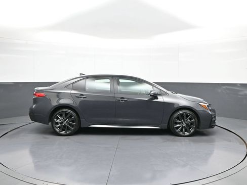 Certified 2025 Toyota Corolla SE FWD image 5