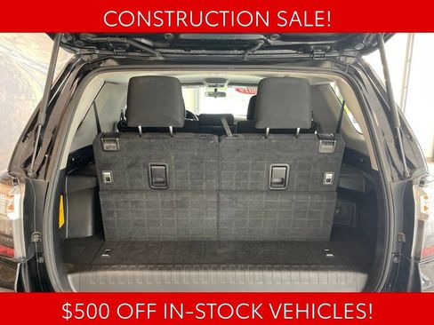 Used 2019 Toyota 4Runner SR5 AWD/4WD image 15