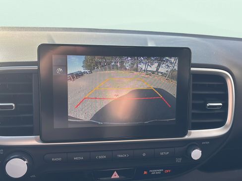 New 2026 Hyundai Venue SE image 15
