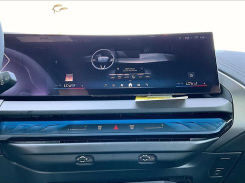 New 2025 BMW X3 xDrive30i w/ Premium Package image 6