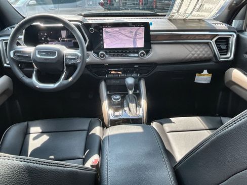 New 2026 GMC Canyon Denali w/ LPO, Denali Black Edition image 22