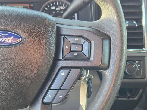 Used 2017 Ford F250 XLT w/ XLT Premium Package image 32