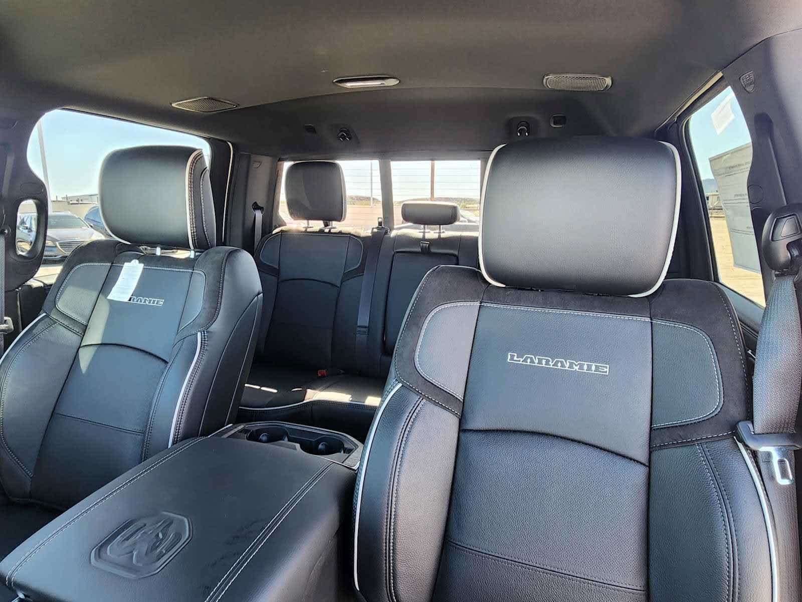 New 2026 RAM 2500 Laramie w/ Sport Appearance Package AWD/4WD image 13