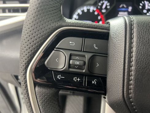 Used 2024 Toyota Tundra SR5 w/ SR5 Premium Package AWD/4WD image 18