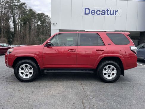 Used 2020 Toyota 4Runner SR5 Premium image 2