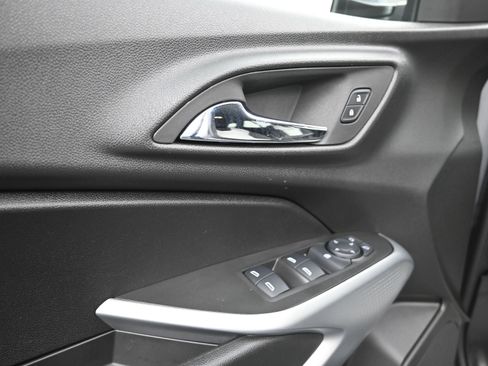 Used 2024 Chevrolet Trax LS w/ LS Convenience Package image 24