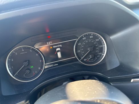 Used 2024 Mitsubishi Outlander SE Black Edition image 11