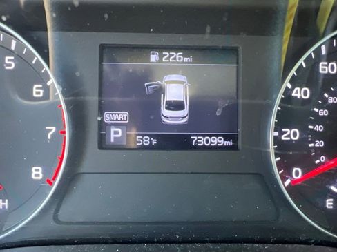 Used 2020 Kia Forte LXS FWD image 11