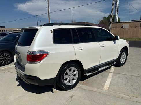 Used 2012 Toyota Highlander SE image 7