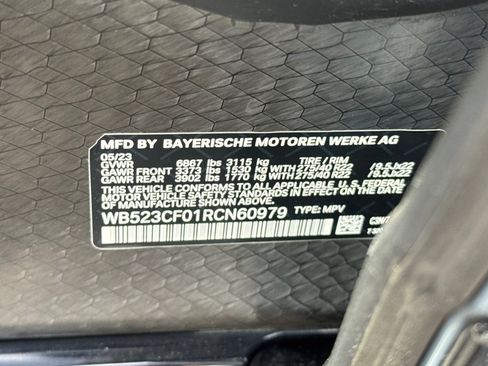 Used 2024 BMW iX xDrive50 w/ Sport Package AWD/4WD image 29
