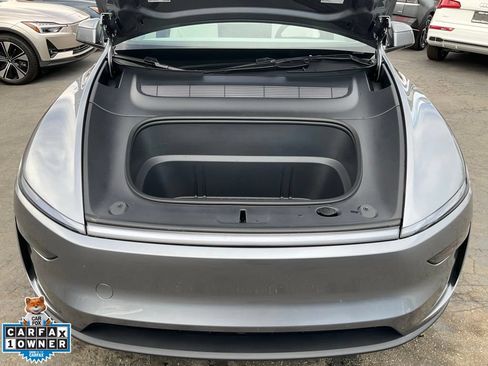 Used 2026 Tesla Model Y Long Range AWD/4WD image 12