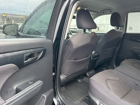 Certified 2023 Toyota Highlander L image 11