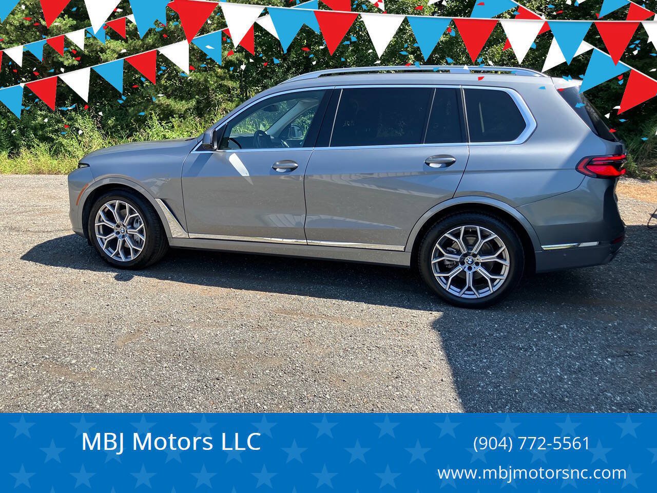 Used 2025 BMW X7 xDrive40i w/ Premium Package AWD/4WD image 1