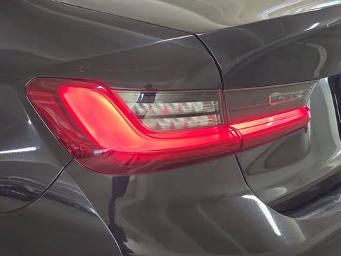 Used 2022 BMW 330e w/ Driving Assistance Package RWD image 32