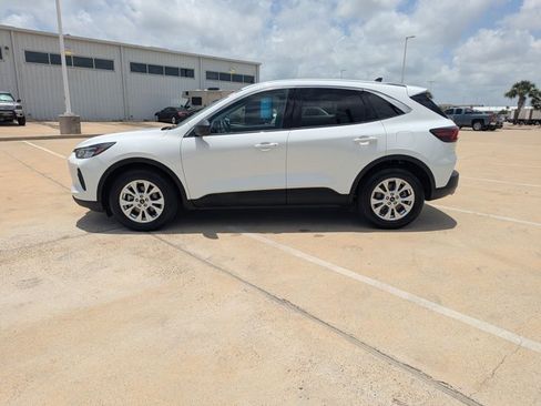 Used 2024 Ford Escape Active FWD image 9