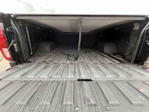 Used 2023 GMC Sierra 1500 Elevation w/ Preferred Package image 32