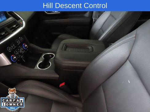 Used 2023 Chevrolet Suburban Z71 w/ Luxury Package image 22