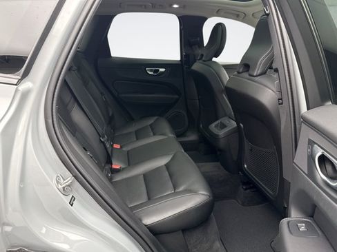 Used 2024 Volvo XC60 B5 Core w/ Climate Package AWD/4WD image 19