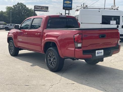 Used 2022 Toyota Tacoma SR5 w/ Technology Package RWD image 5
