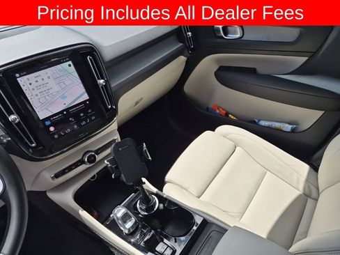Used 2023 Volvo XC40 B4 Plus w/ Driver Assist Package FWD image 12