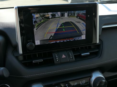 Used 2023 Toyota RAV4 XLE Premium FWD image 20
