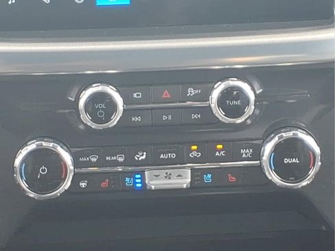 Used 2025 Ford F150 Lariat w/ Equipment Group 501A Mid AWD/4WD image 25