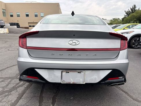 Certified 2023 Hyundai Sonata SEL w/ Preferred Accessory Package FWD image 4