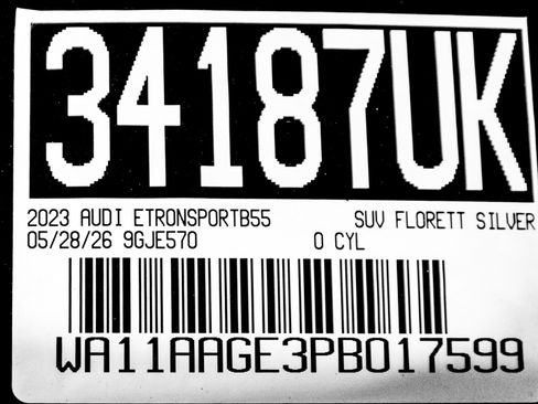 Used 2023 Audi e-tron Premium w/ Convenience Plus Package AWD/4WD image 30