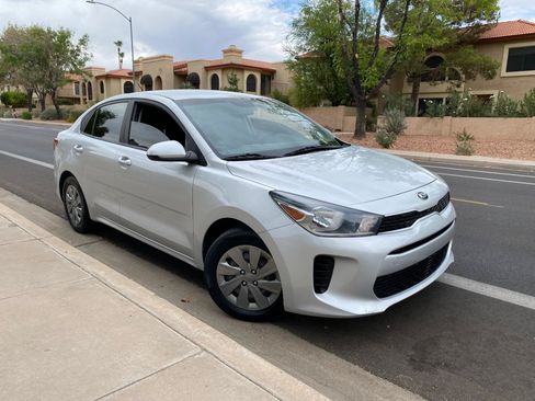 Used 2020 Kia Rio LX FWD image 3