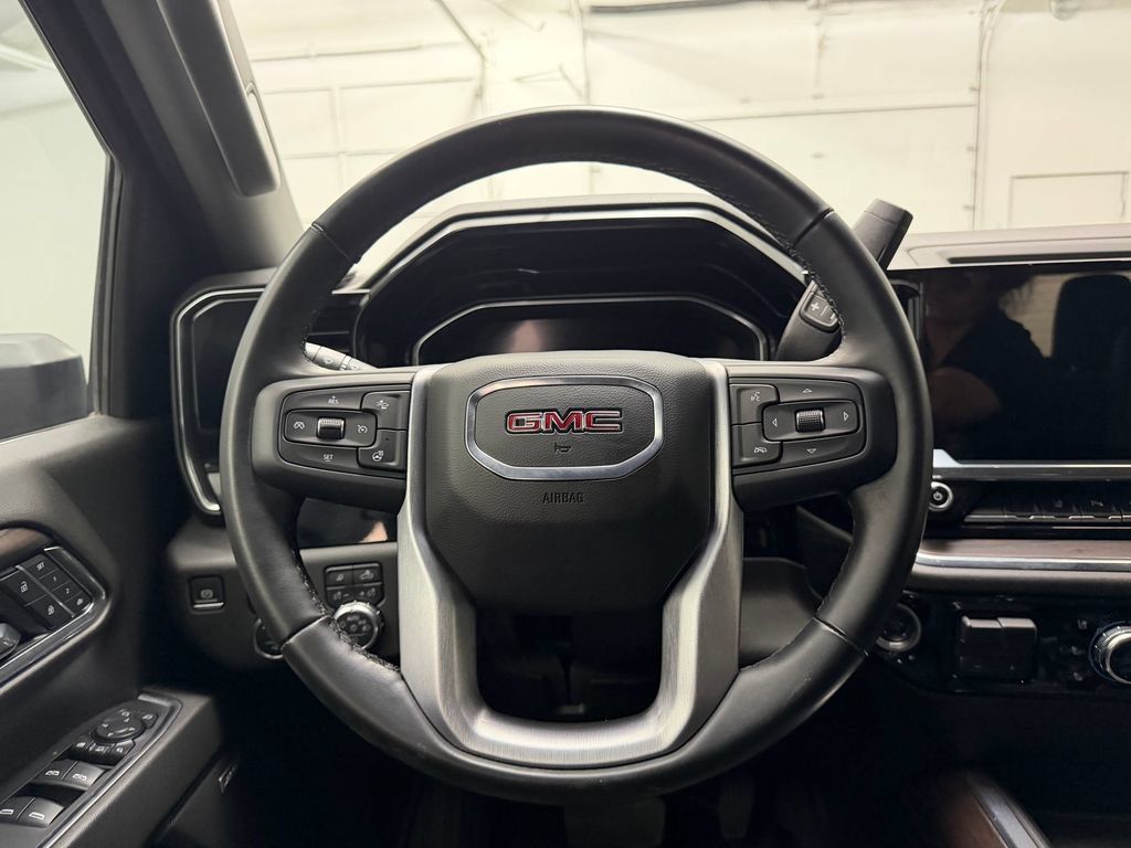 Used 2024 GMC Sierra 2500 SLT w/ SLT Premium Package AWD/4WD image 10