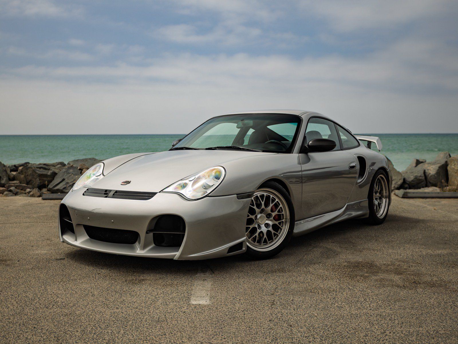 Used 2001 Porsche 911 Turbo AWD/4WD image 1