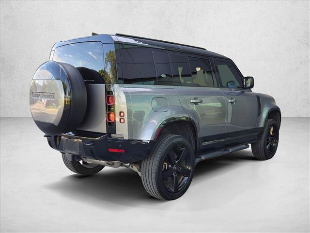 Used 2024 Land Rover Defender 110 X-Dynamic SE AWD/4WD image 5