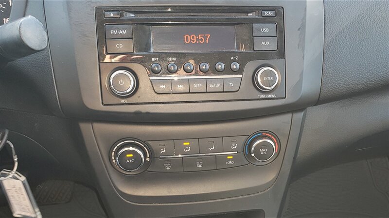 Used 2017 Nissan Sentra S FWD image 11